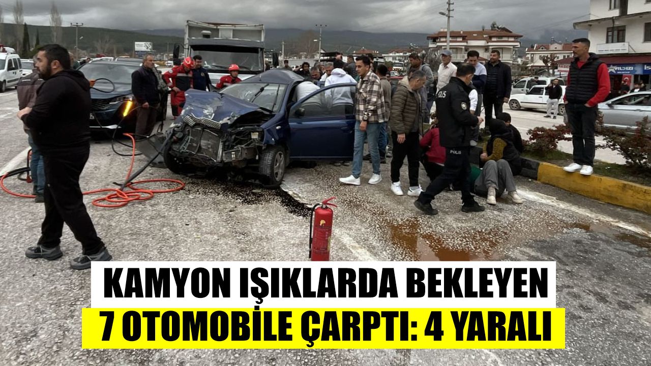 7 araç birbirine girdi, 4 yaralı