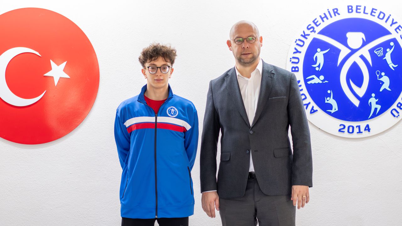 Aydın Büyükşehir Belediyespor'a Milli Yüzücü Transferi1