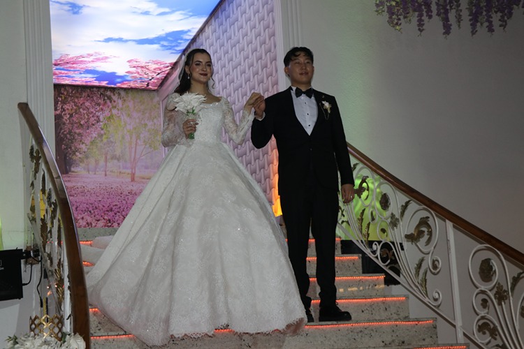 Kültürleri Buluşturan Aşk Güney Koreli Damada Rizeli Gelin (1)-1