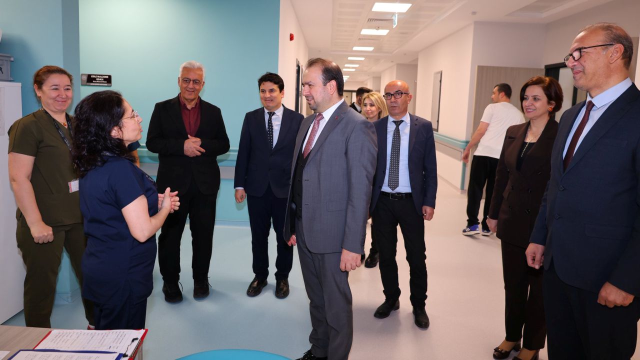 Müdür Şenkul’dan Hastanelere Yeni Yıl Ziyareti 1