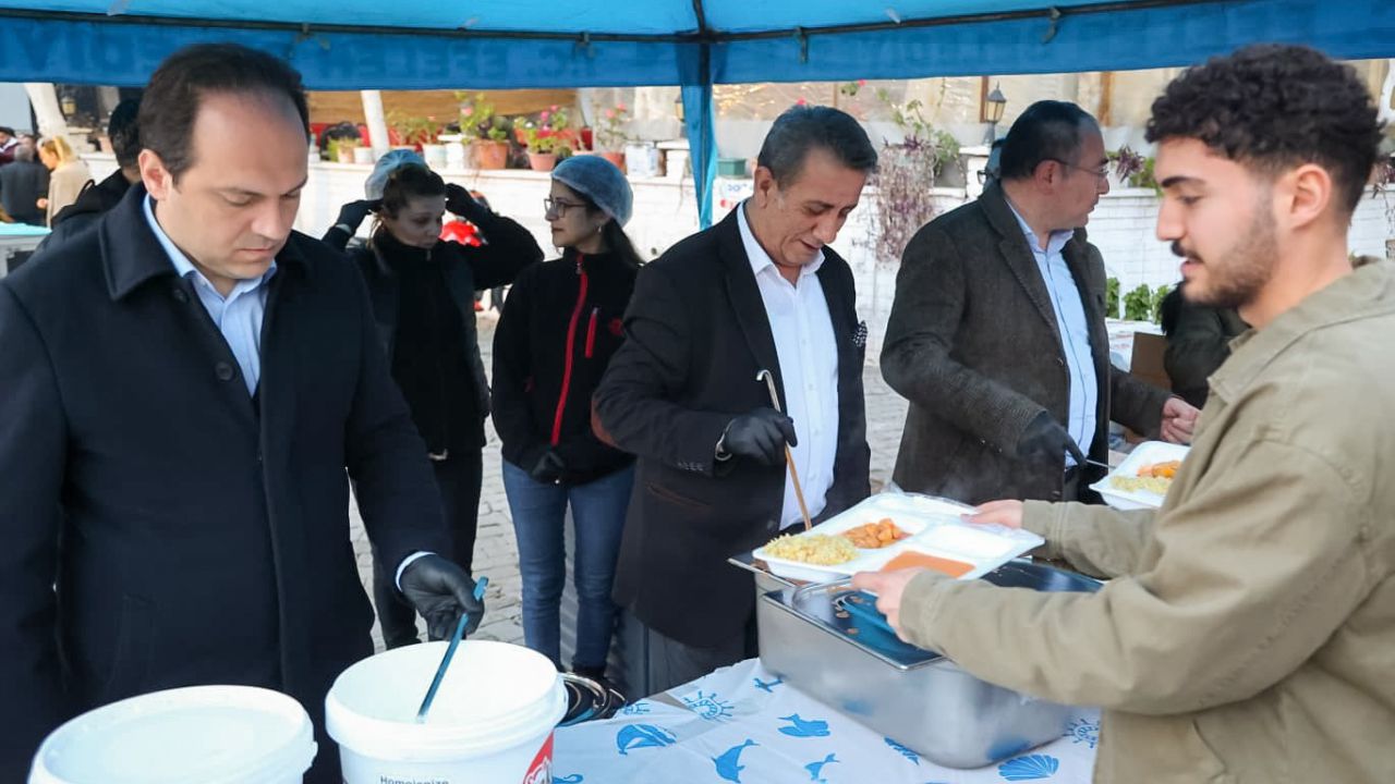 Başkan Yetişkin Işıklı Mahallesi'nde Kardeşlik Sofrası Kurdu 1-1