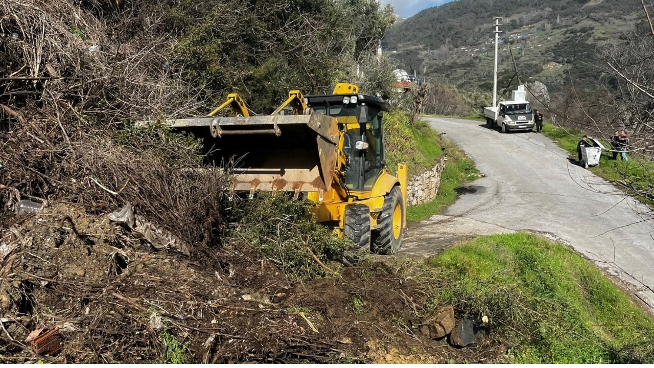 Başkan Yetişkin “Tüm Ekiplerimiz 724 Sahada”
