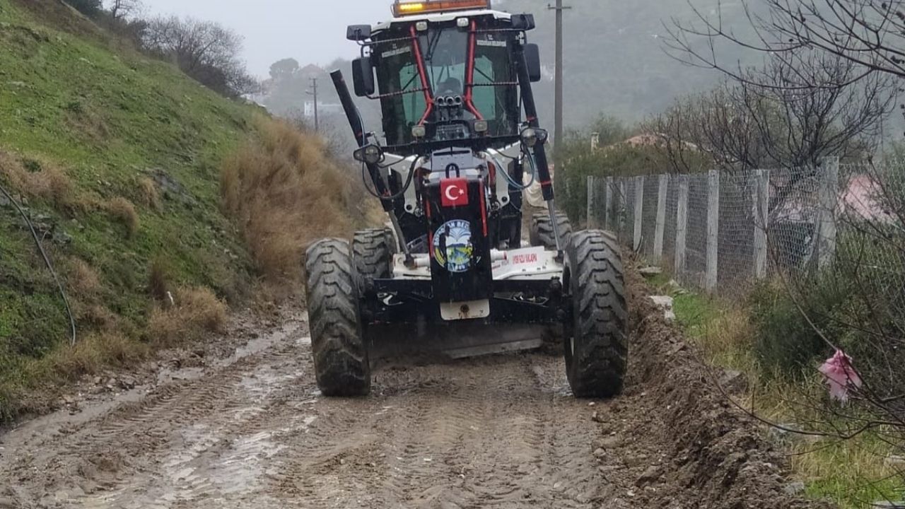 Bozdoğan’da Yağış Sonrası Toprak Kaymalarına Müdahale2