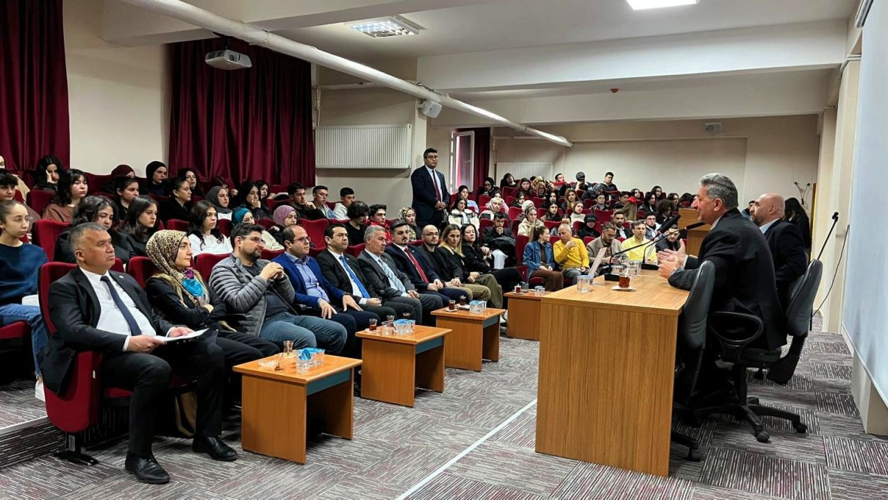 Buharkent'te Girişimcilik Zirvesi 2