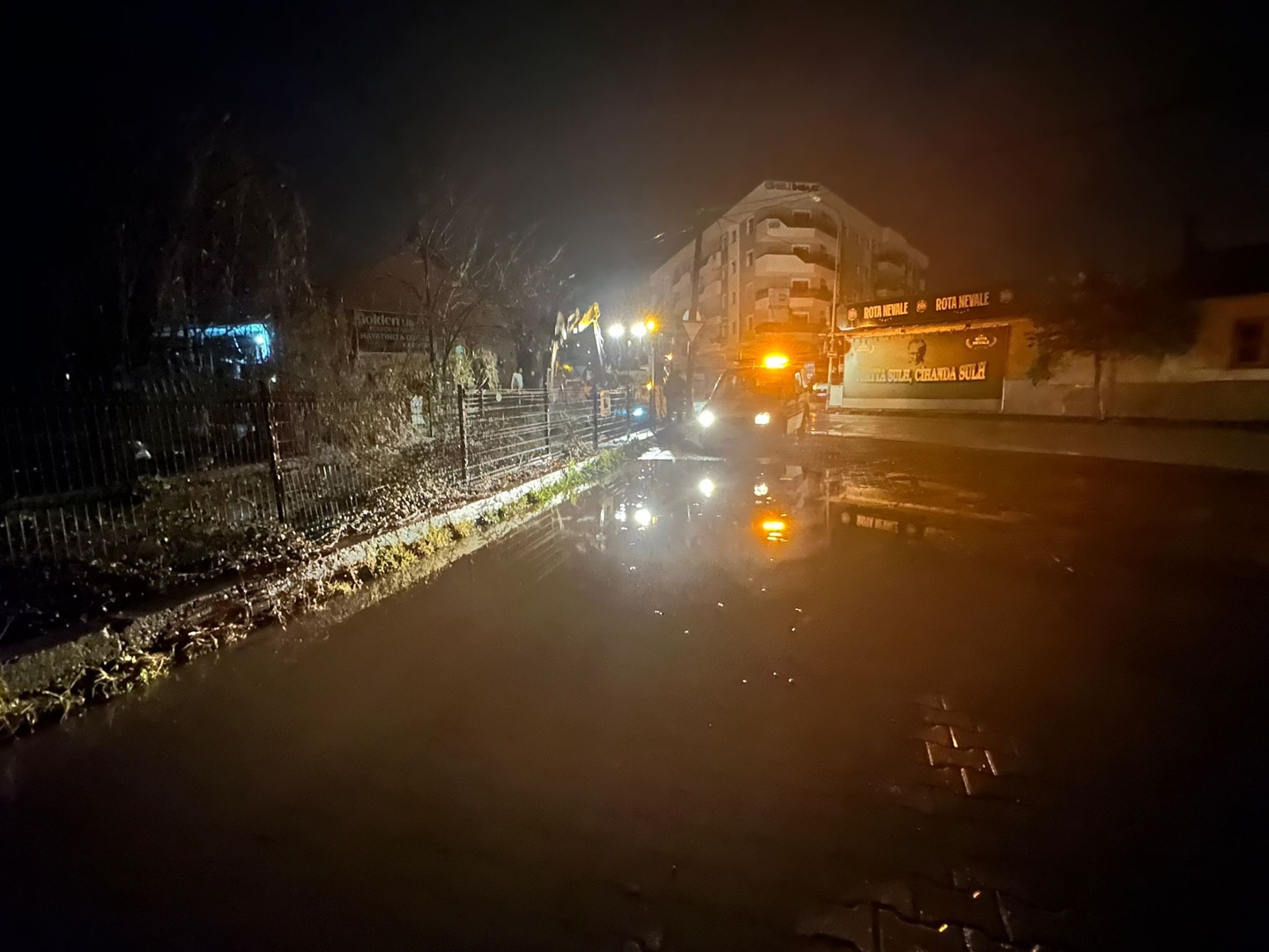 Çine Belediyesi’nden Sağanak Mesaisi