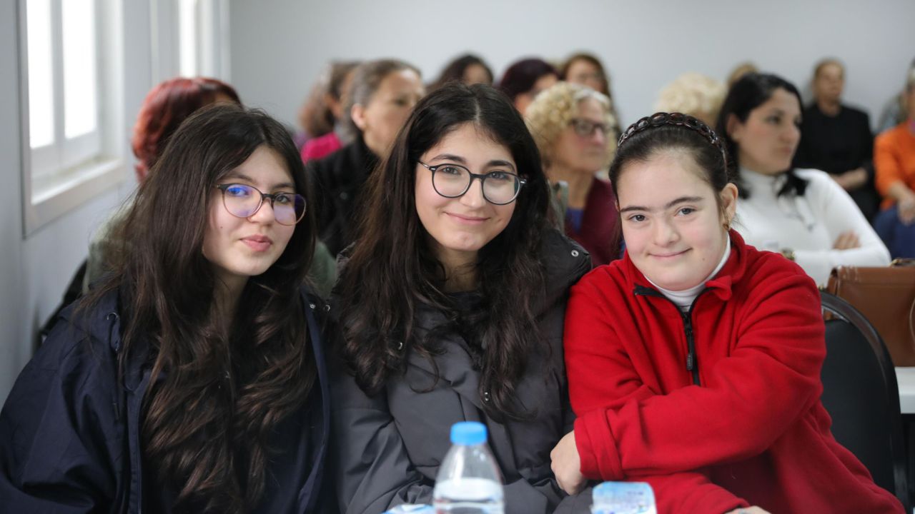 Didim’de Ergenlik Ve Kadın Sağlığı Eğitimi 1