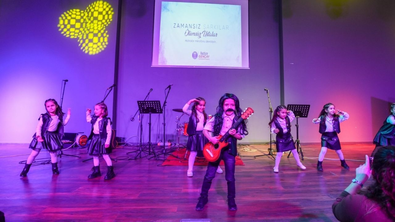 Didim’de Nostalji Dolu Anma Gecesi