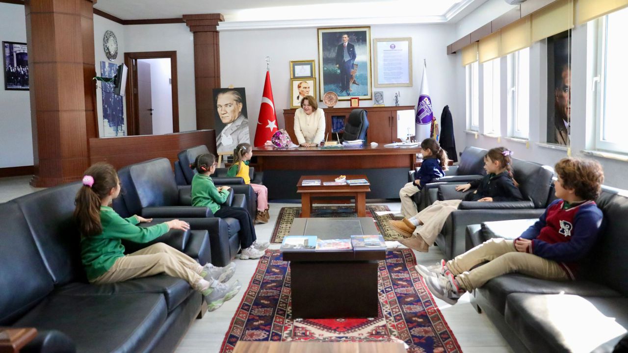 Didim’de Öğrencilerden Başkan Gençay’a Ziyaret