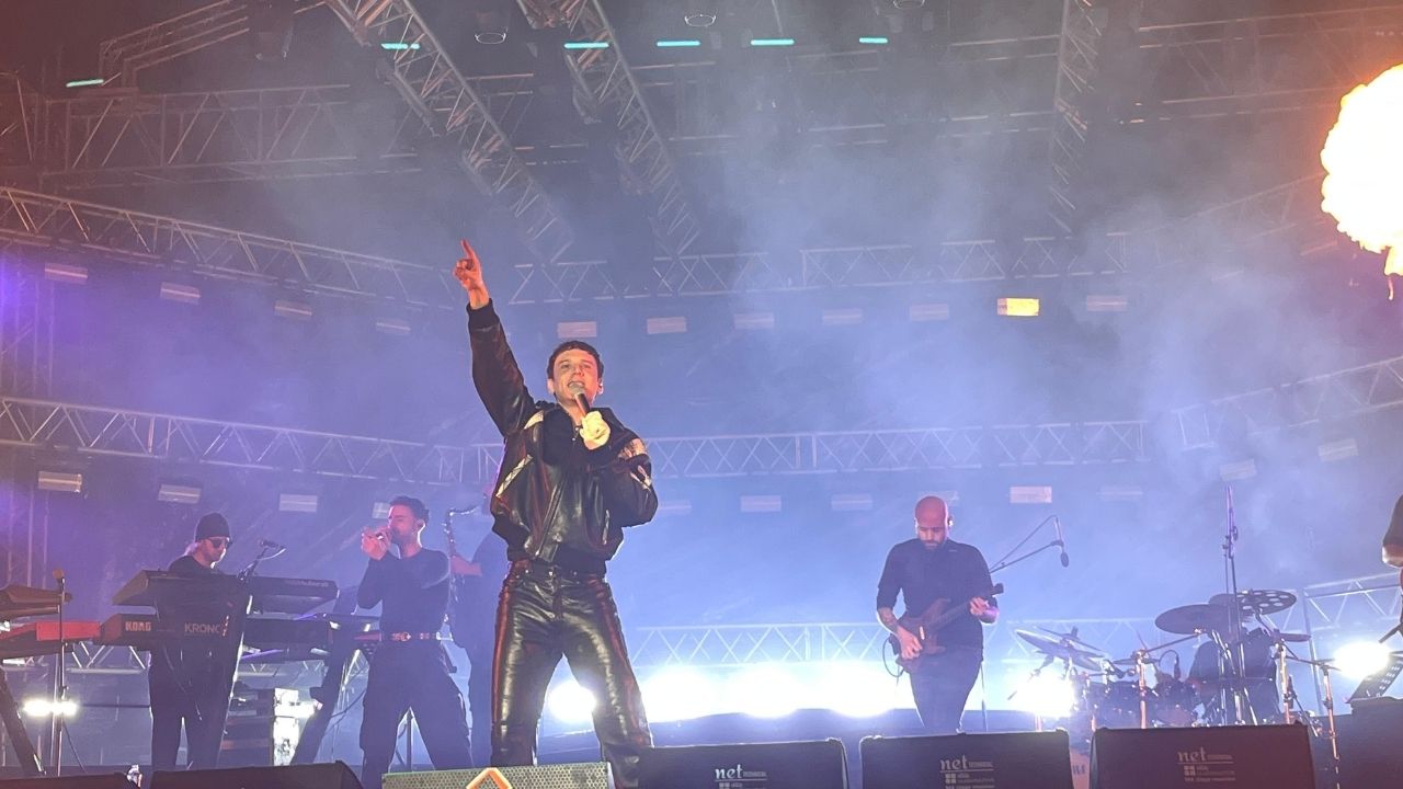 Edis, Sevgililer Günü’nde Aydın’ı Salladı!