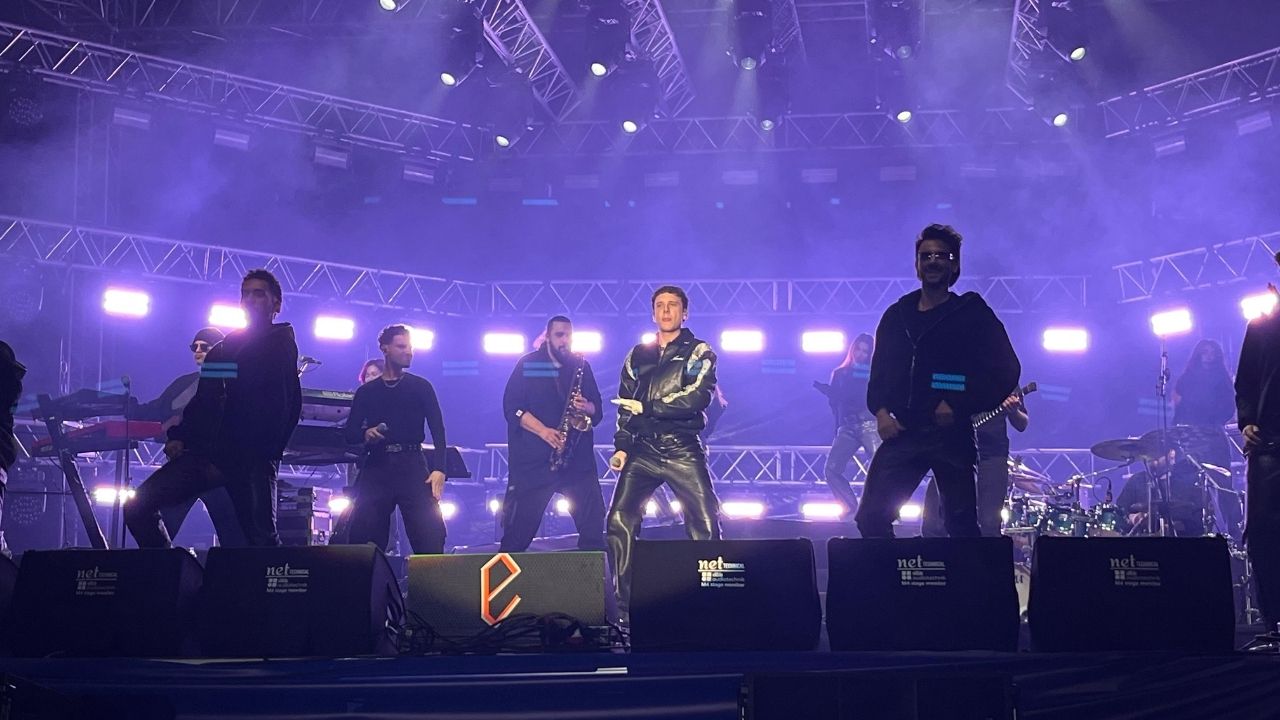 Edis, Sevgililer Günü’nde Aydın’ı Salladı!1