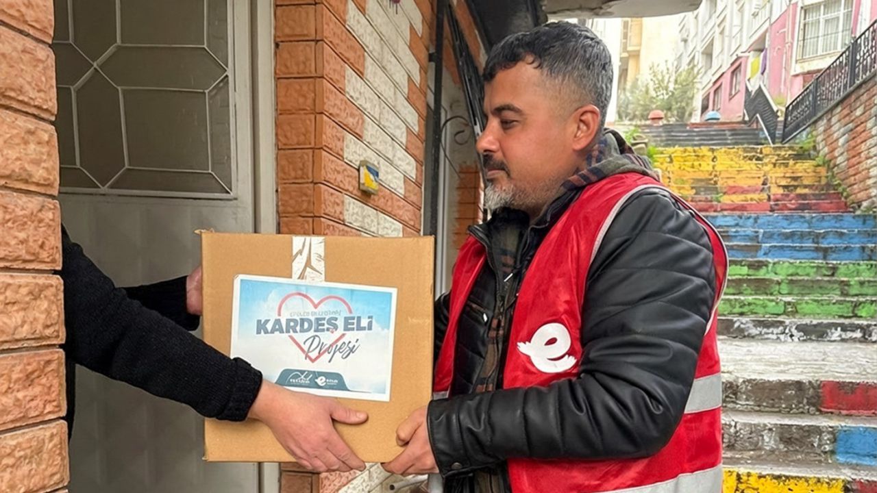 Efeler Belediyesi ‘Kardeş Eli Projesi’ ile sofralara umut oluyor