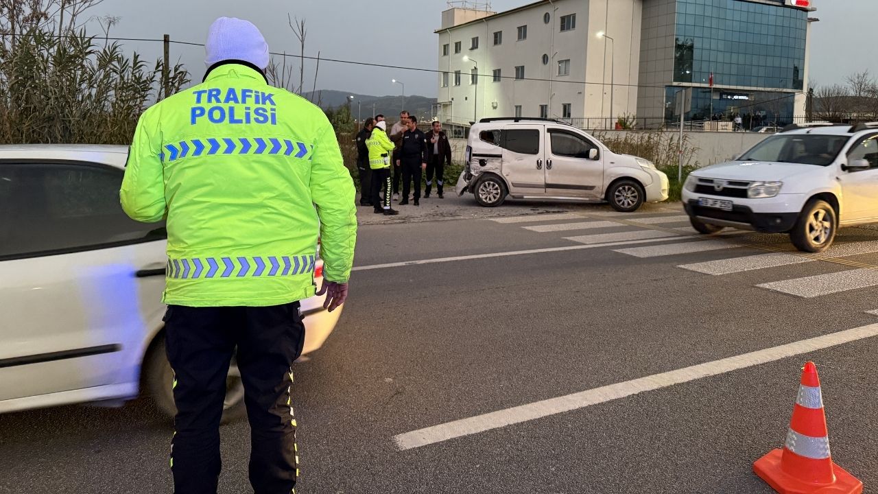 Efeler’de Motosiklet Kazası! 1 Kişi Yaralandı