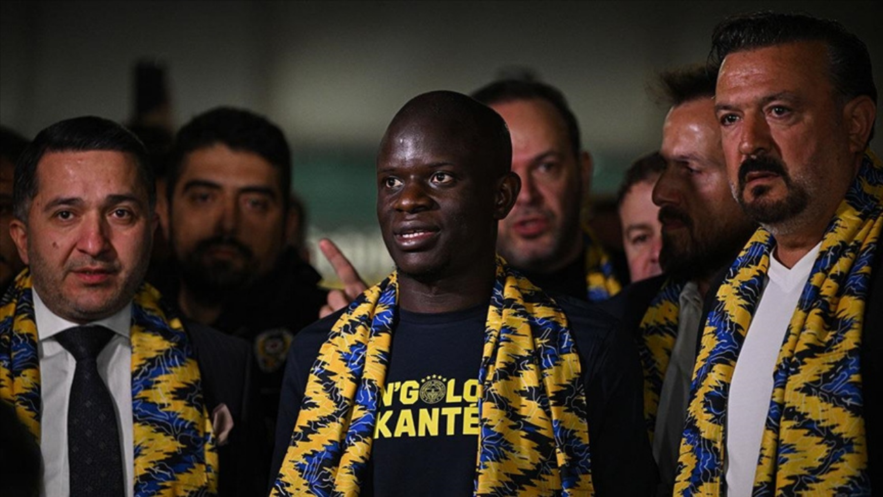 Fransız yıldız N'Golo Kante, İstanbul'da