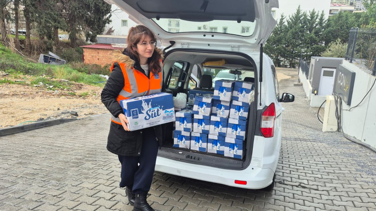 Kuşadası’nda Çocuklara Süt Desteği 2