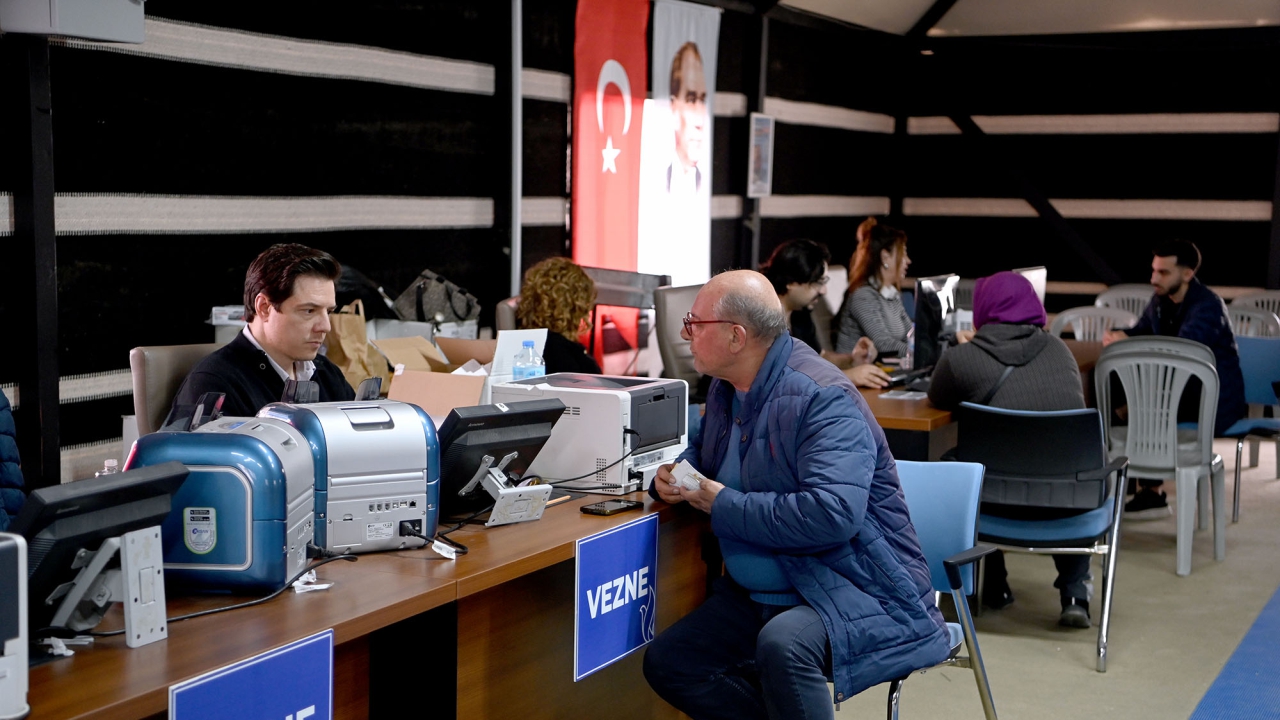 Kuşadası’nda Yörük Hizmet Çadırı’nda Işlemler Kolaylaşıyor 1