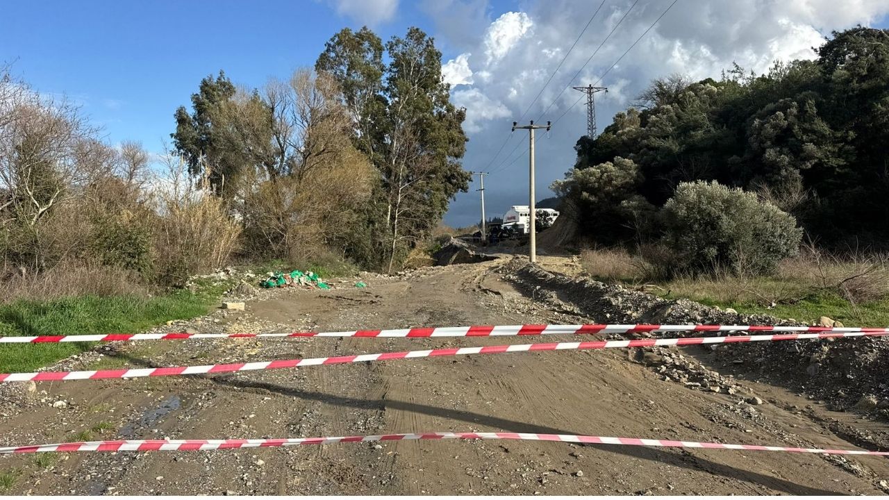 Söke’de Yol Çöktü Kemalpaşa–Ağaçlı Yolu Trafiğe Kapatıldı1