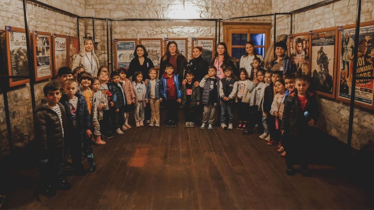 Akköy’de miniklerin kitap heyecanı