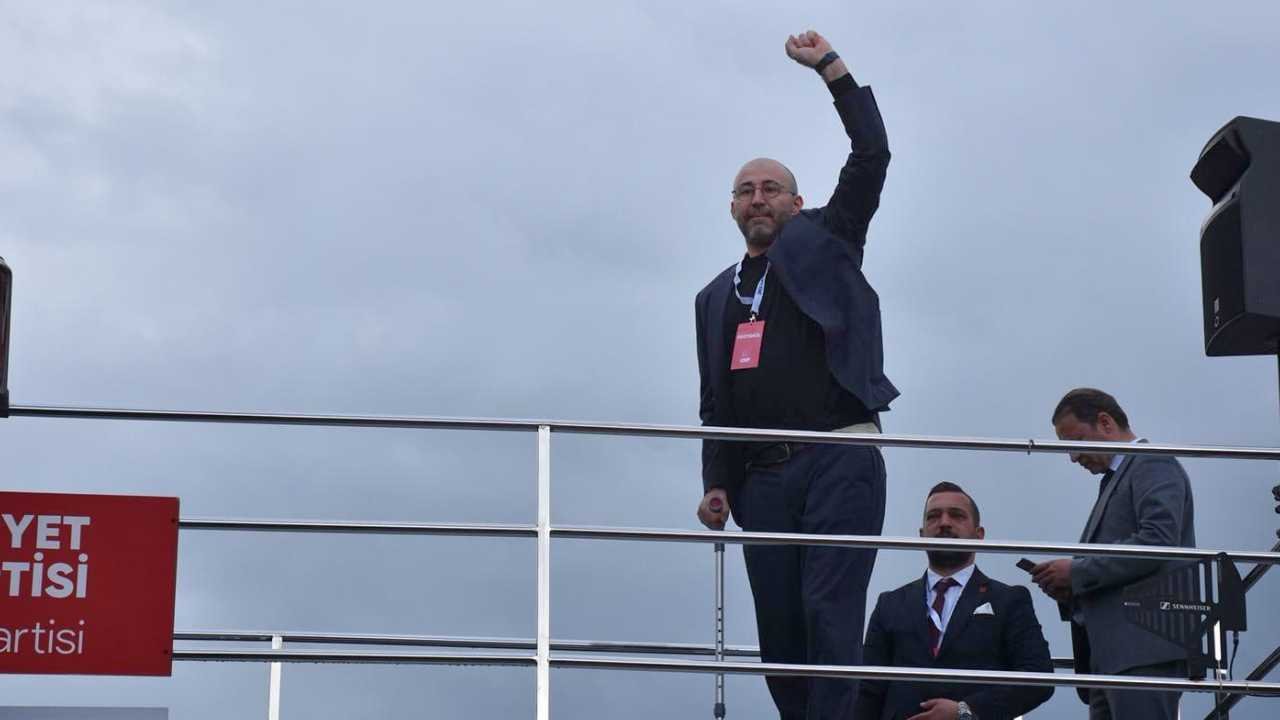 Başkan Zencirci Dur Durak Bilmiyor, Ameliyattan Çıktı, Mitinge Koştu4