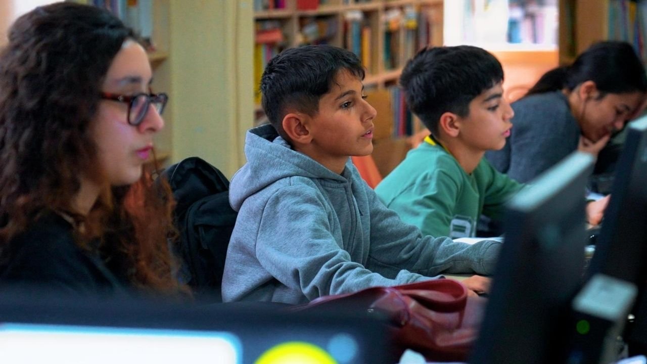 Didim Halk Kütüphanesi Gençler Için Umut Olmaya Devam Ediyor3