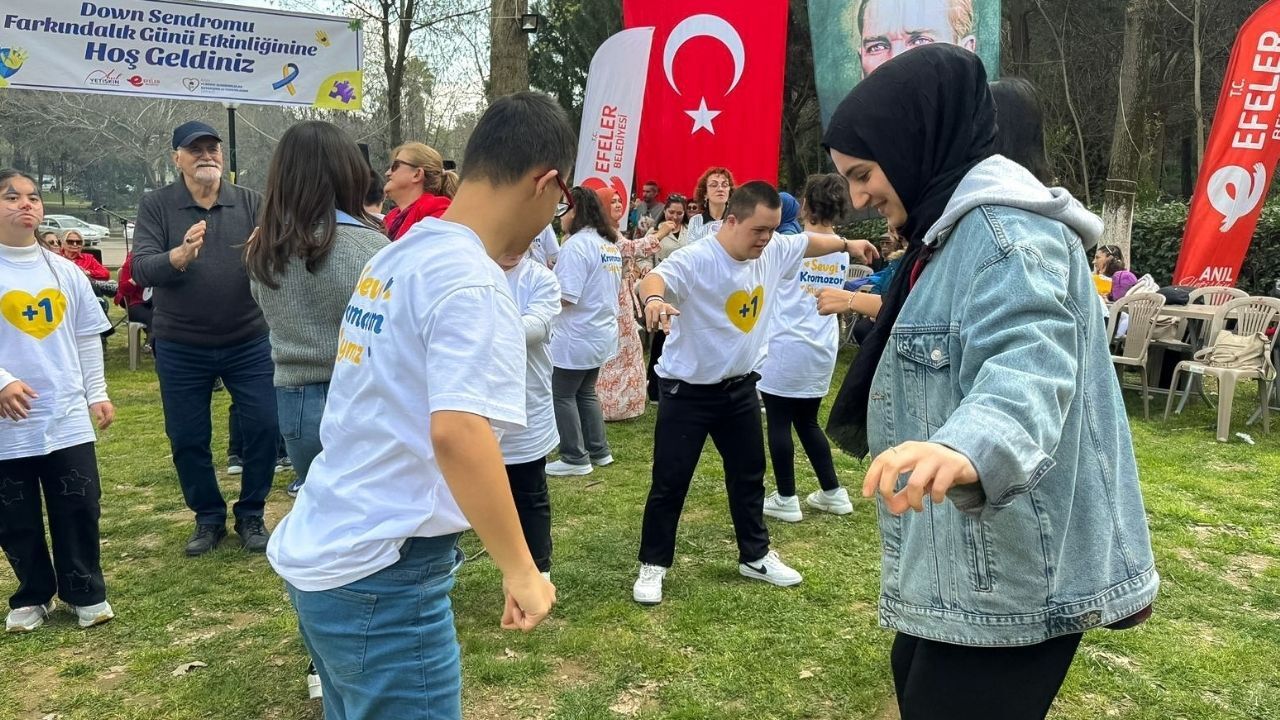 Efeler’de Engelsiz Sevgi Şenliği