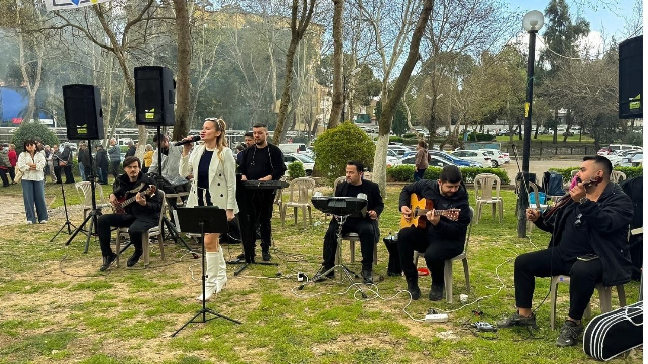 Efeler’de Engelsiz Sevgi Şenliği4