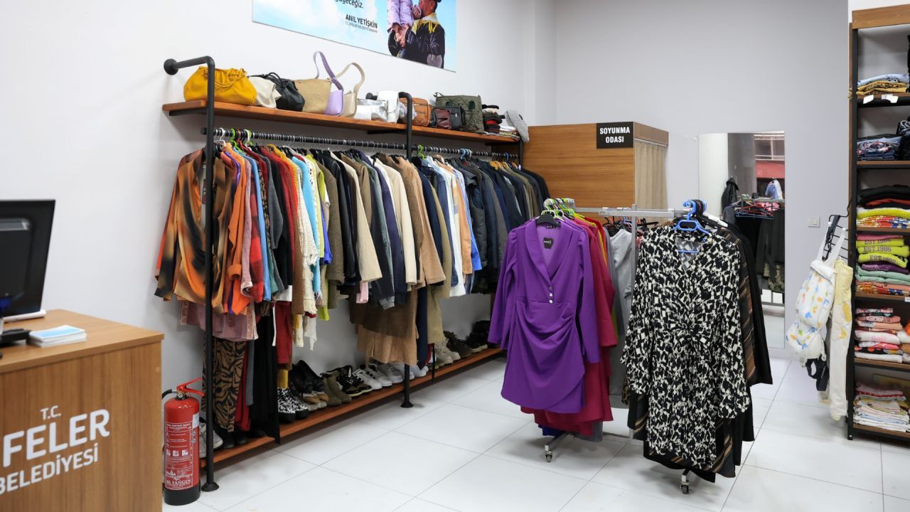 Efeler’de Giyim Desteği Kısa Sürede Onlarca Aileye Ulaştı 2