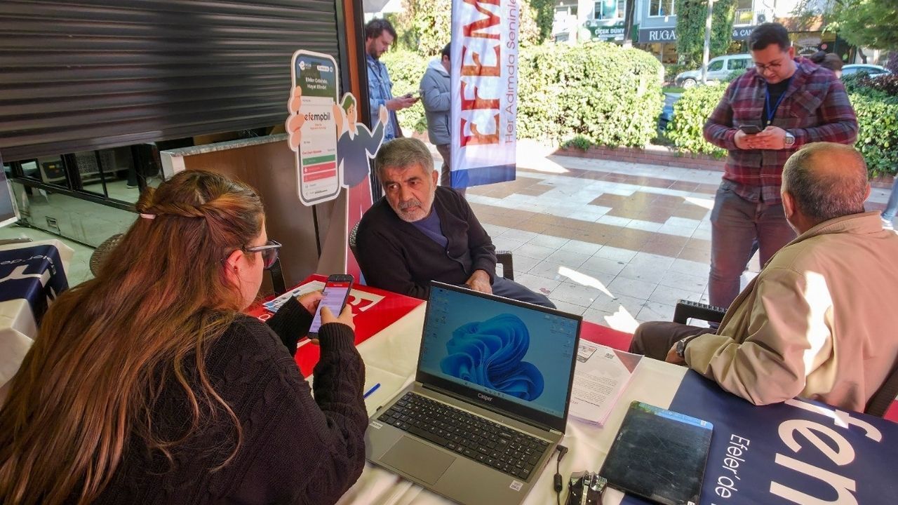 Efem Kart Ile 2 Milyon 400 Bin Lira Vatandaşın Cebinde