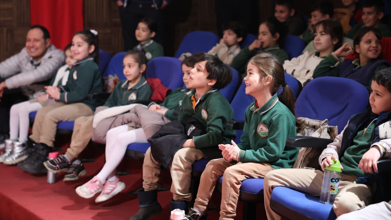 Koçarlılı Çocuklar Tiyatro Ile Buluştu 2
