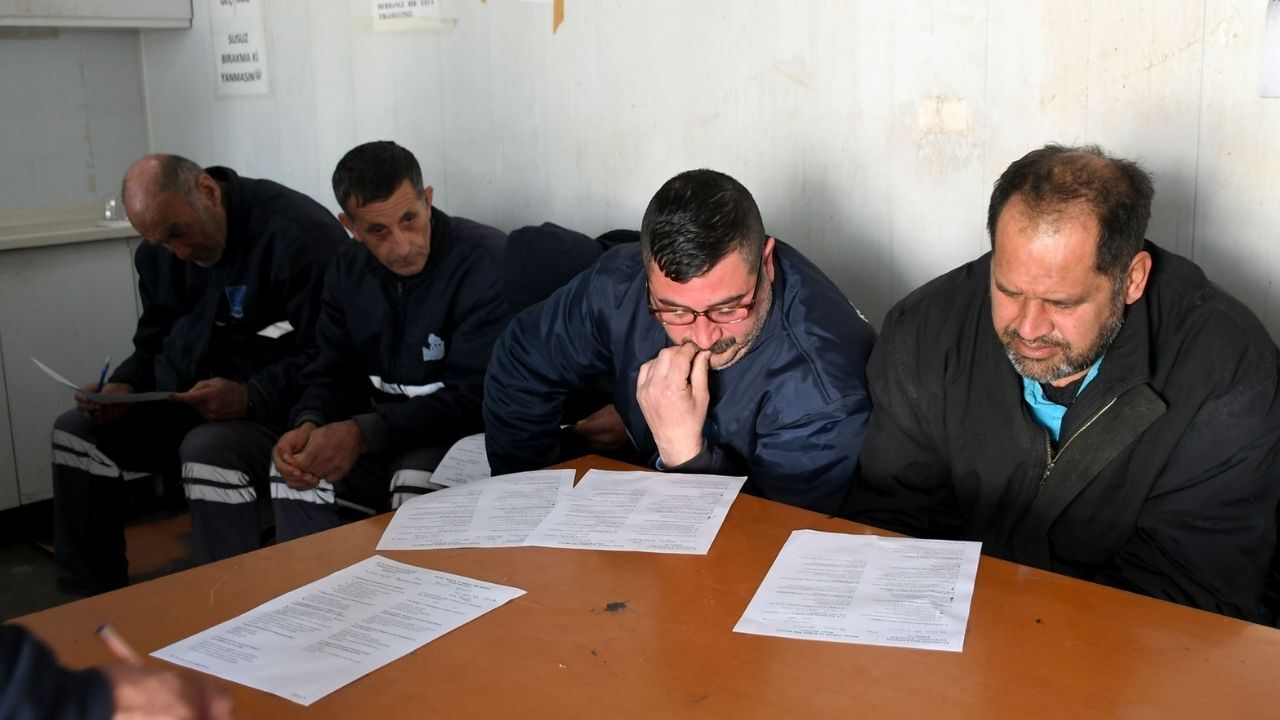 Kuşadası Belediyesi’nden İş Sağlığı Eğitimi1