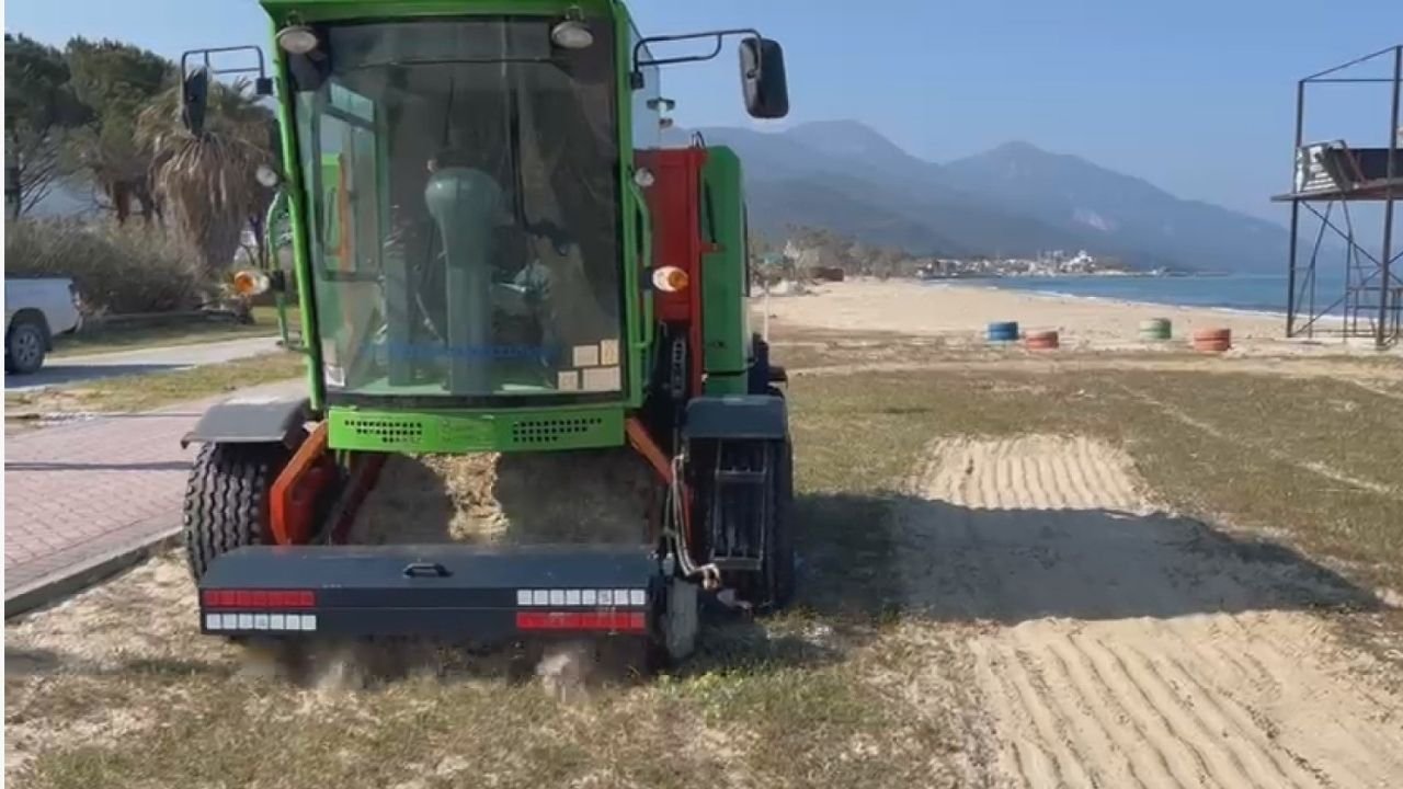 Kuşadası’nda Plajlara Kapsamlı Bakım5