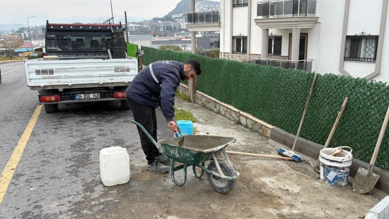 Kuşadası’nda Yollar Yenileniyor1