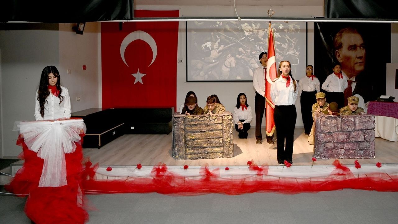 Mehmet Akif Ersoy Kuşadası’nda Anıldı2