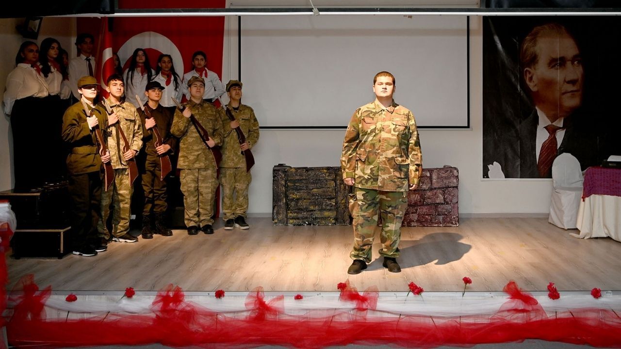 Mehmet Akif Ersoy Kuşadası’nda Anıldı4