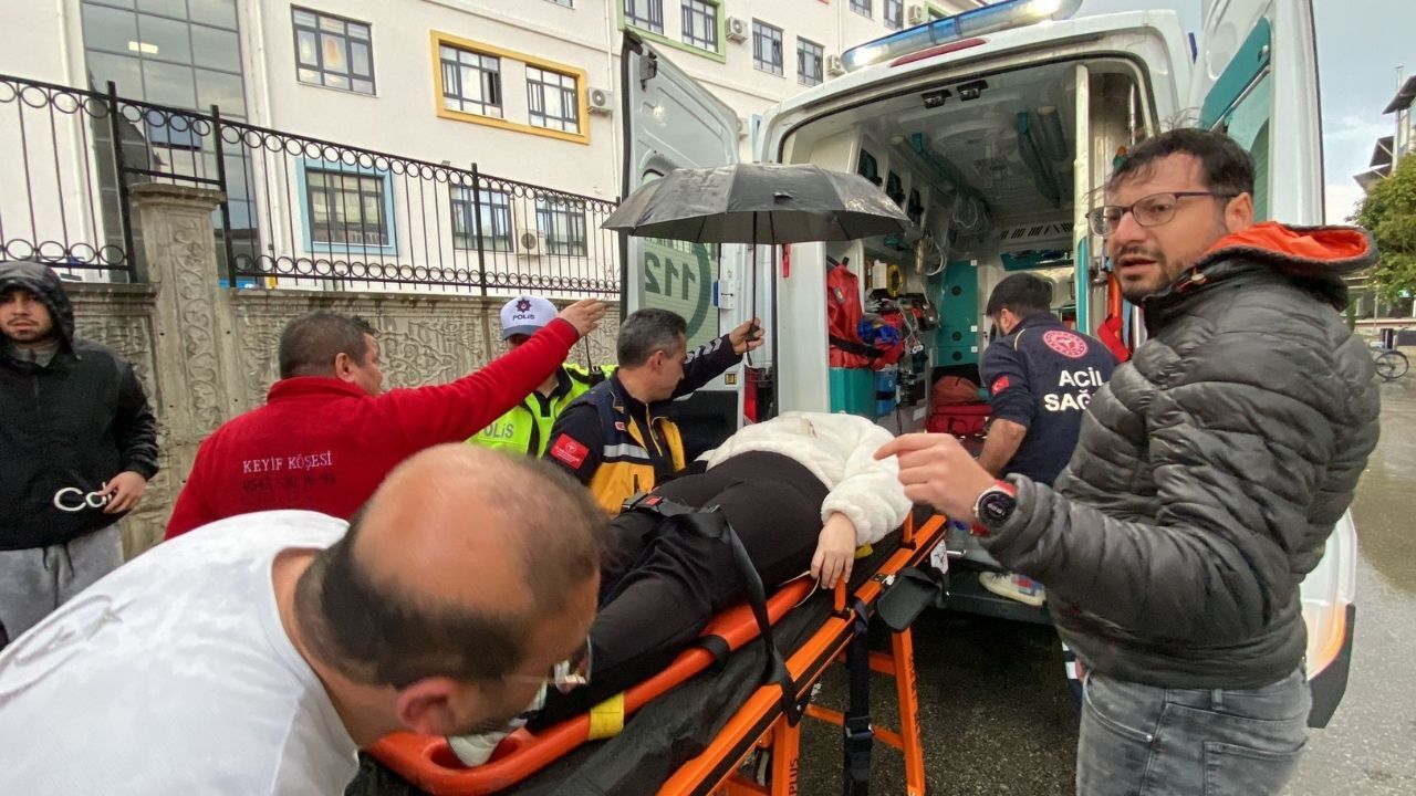 Nazilli’de Kaygan Zemin Kazaya Neden Oldu-1