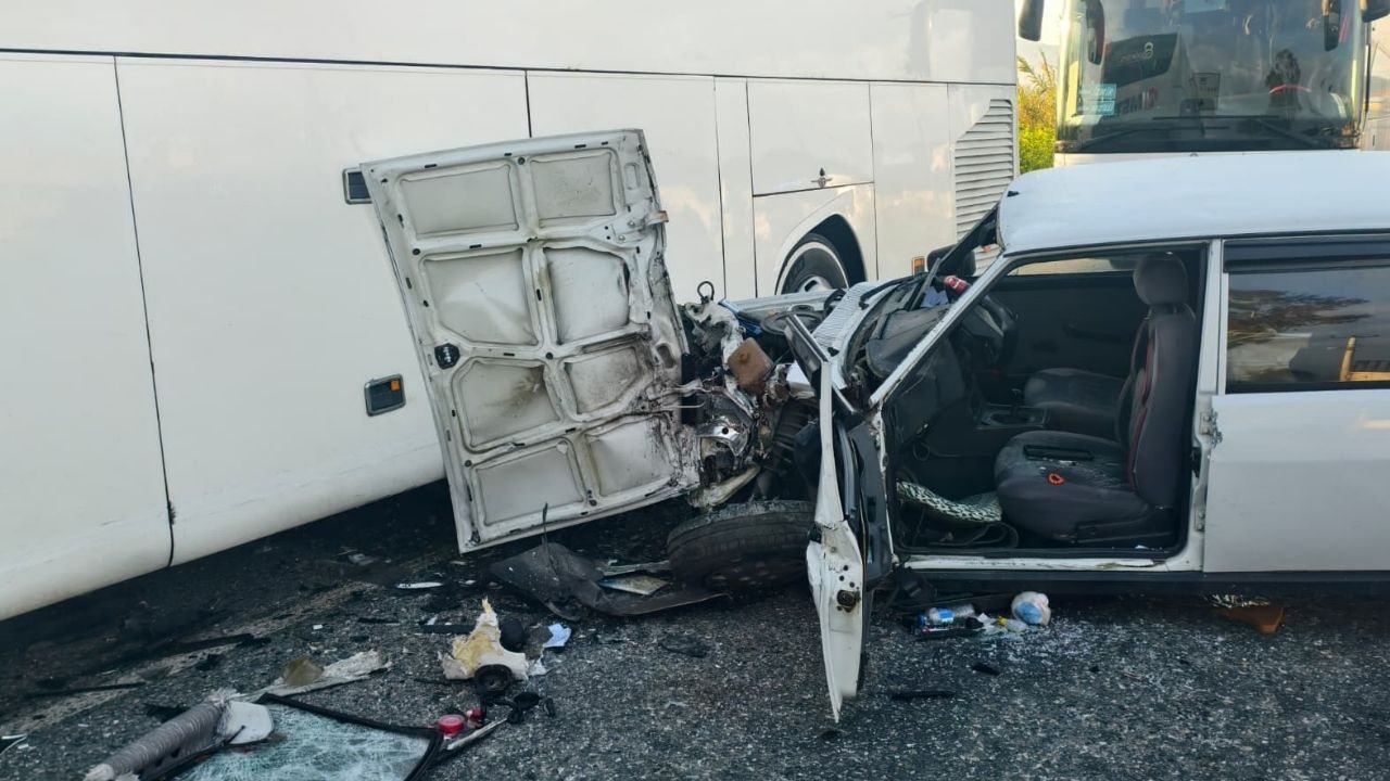 Nazilli’de Şüpheli Kaza Otomobil Sürücüsü Hayatını Kaybetti5