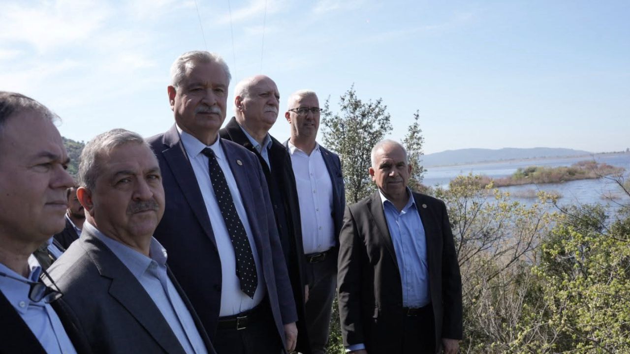 Tzob Başkanı Bayraktar, Taşkından Zarar Gören Söke Ovası’nda Bölgelerinde Incelemelerde Bulundu1