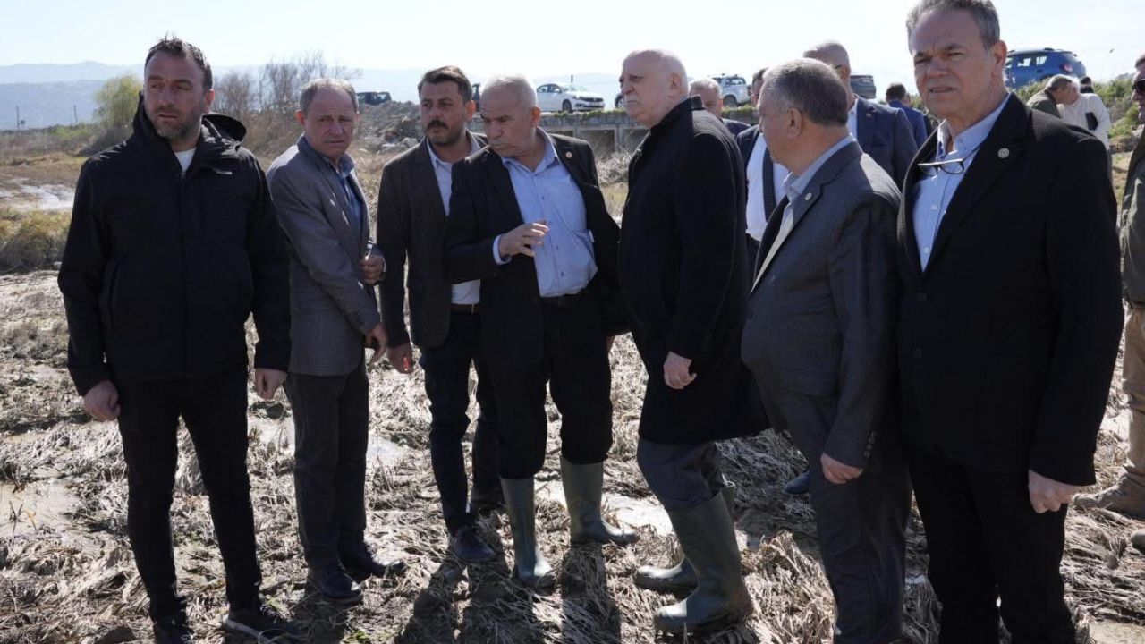 Tzob Başkanı Bayraktar, Taşkından Zarar Gören Söke Ovası’nda Bölgelerinde Incelemelerde Bulundu2