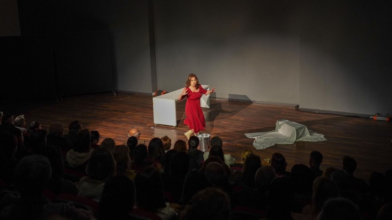 “Yaralarım Aşktandır” Didim’de Izleyiciyle Buluştu1