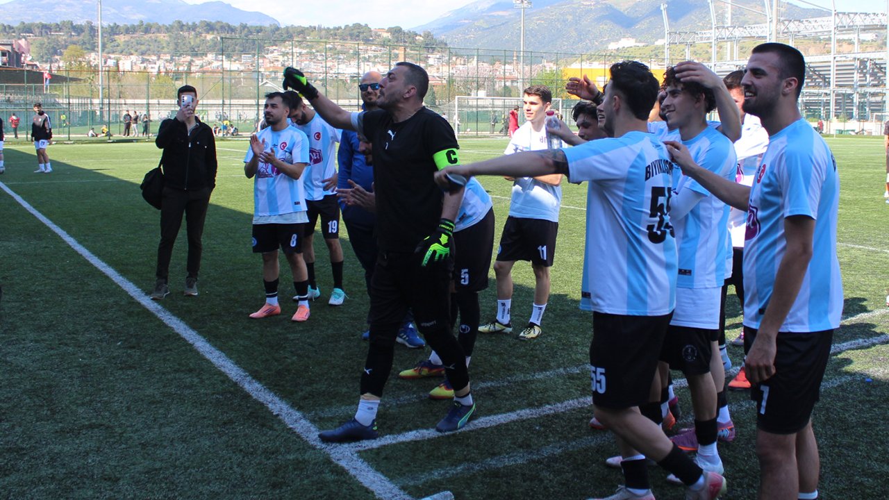 42Li̇k Kaptan Yillara Meydan Okuyor 2