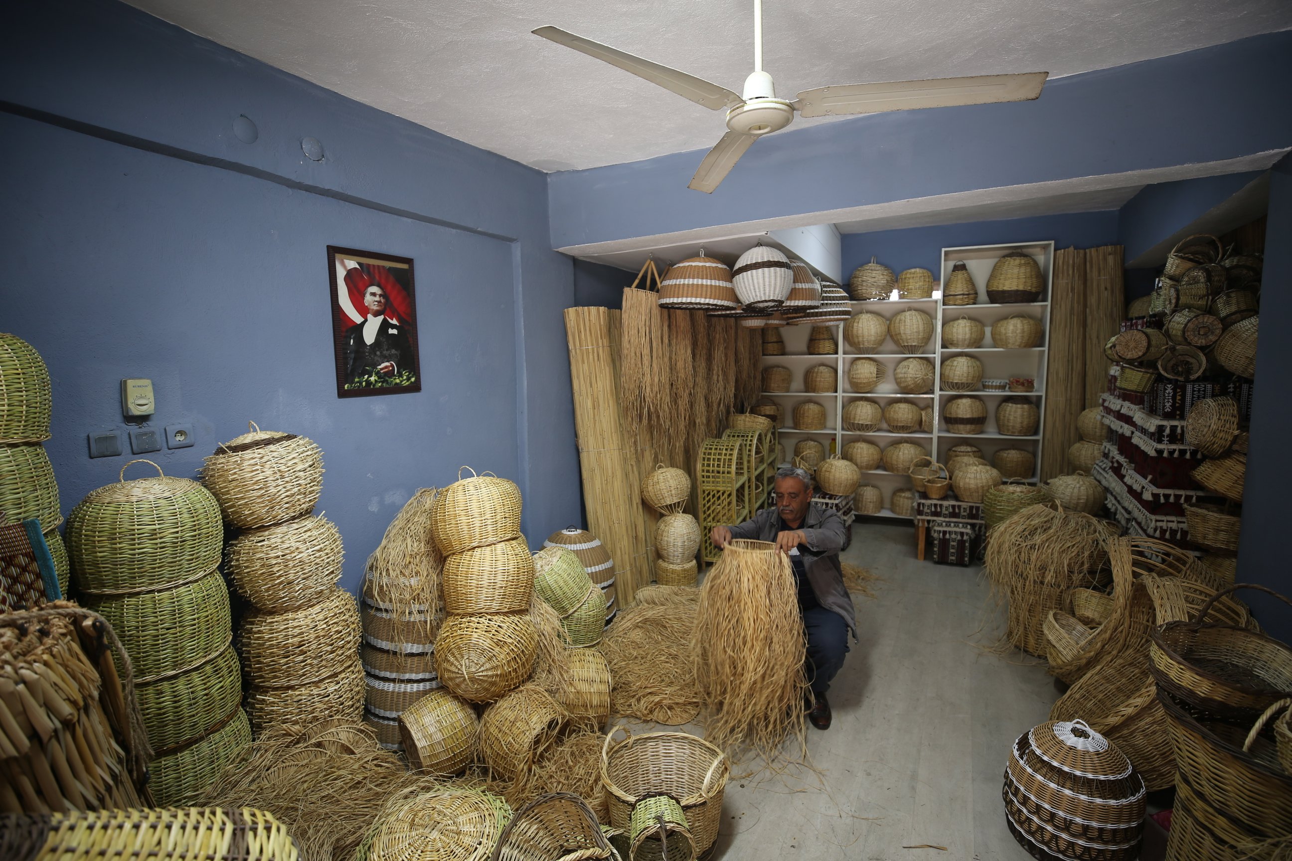 A A 20260408 41046734 41046718 A Y D I N D A R O M A N L A R M A H A L L E L E R I N D E K A R G I Y A H A Y A T V E R I Y O R