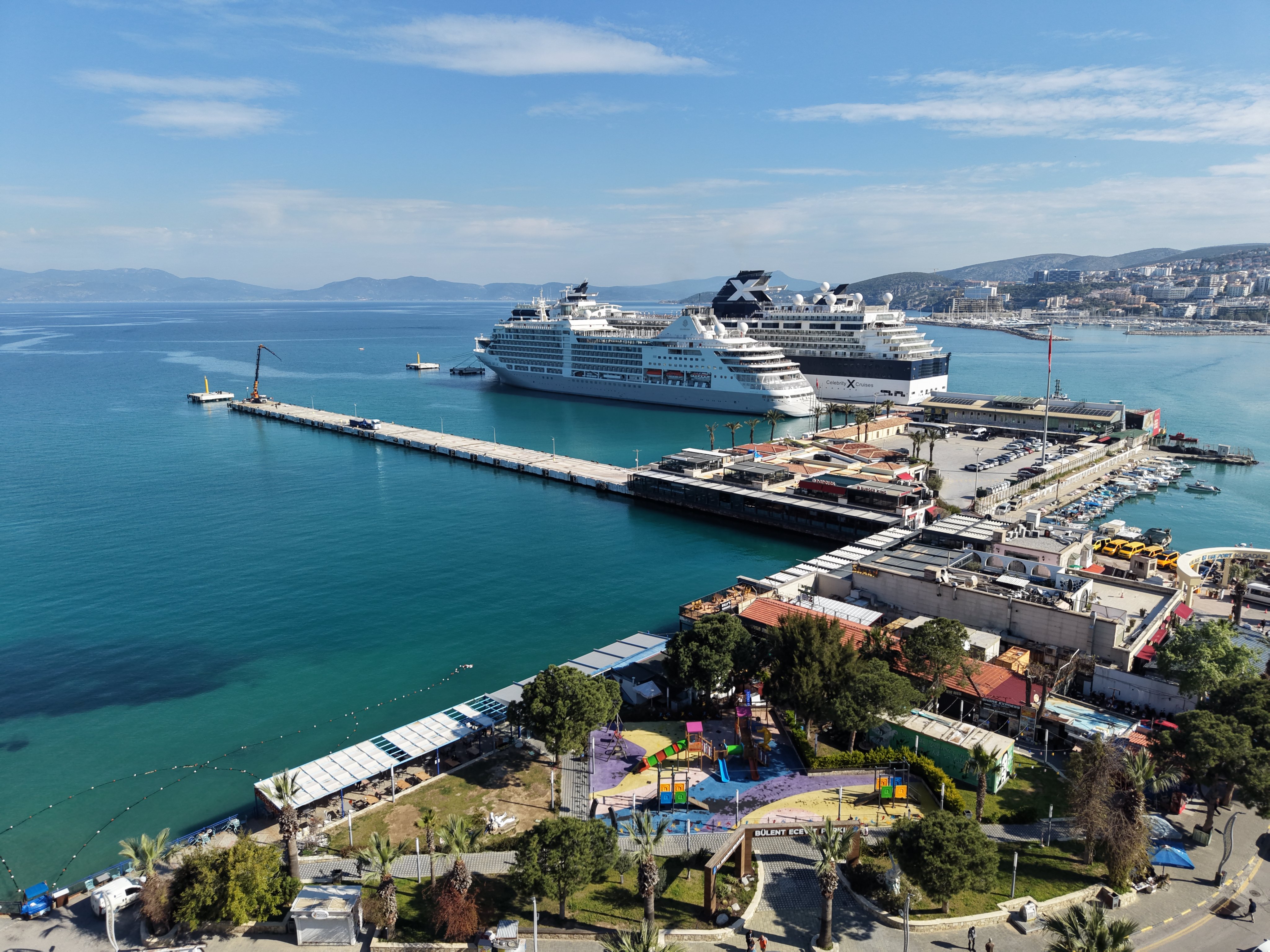 A A 20260408 41047494 41047487 K U S A D A S I N A I K I K R U V A Z I Y E R L E 2 B I N 723 T U R I S T G E L D I