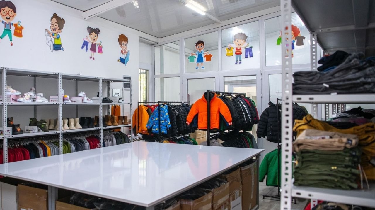 Ada Kıyafet Evi 747 Çocuğu Giydirdi3