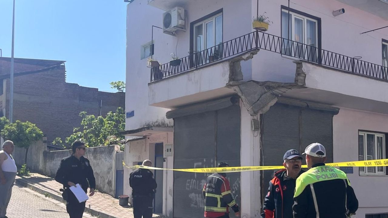 Aydın'da Baba Ve Engelli Oğlu 4 Metre Yüksekten Düştü1