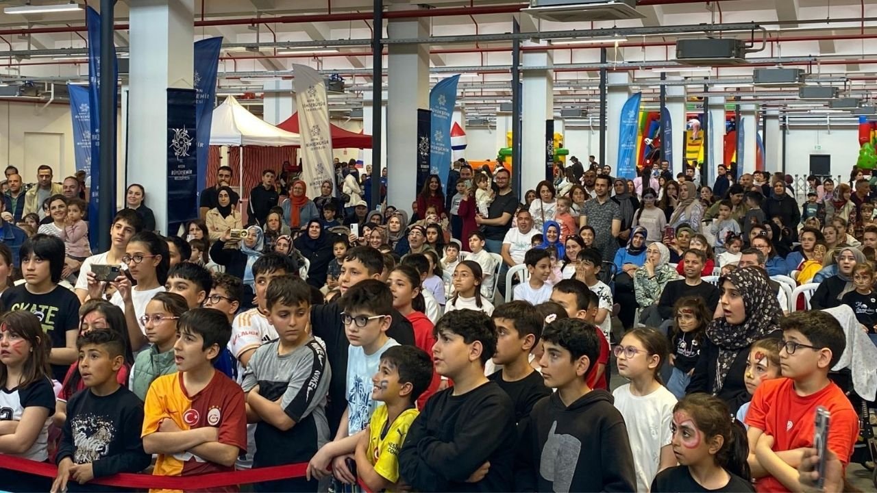 Aydın’da Bayram Coşkusu Çocuk Etkinlikleriyle Büyüdü3