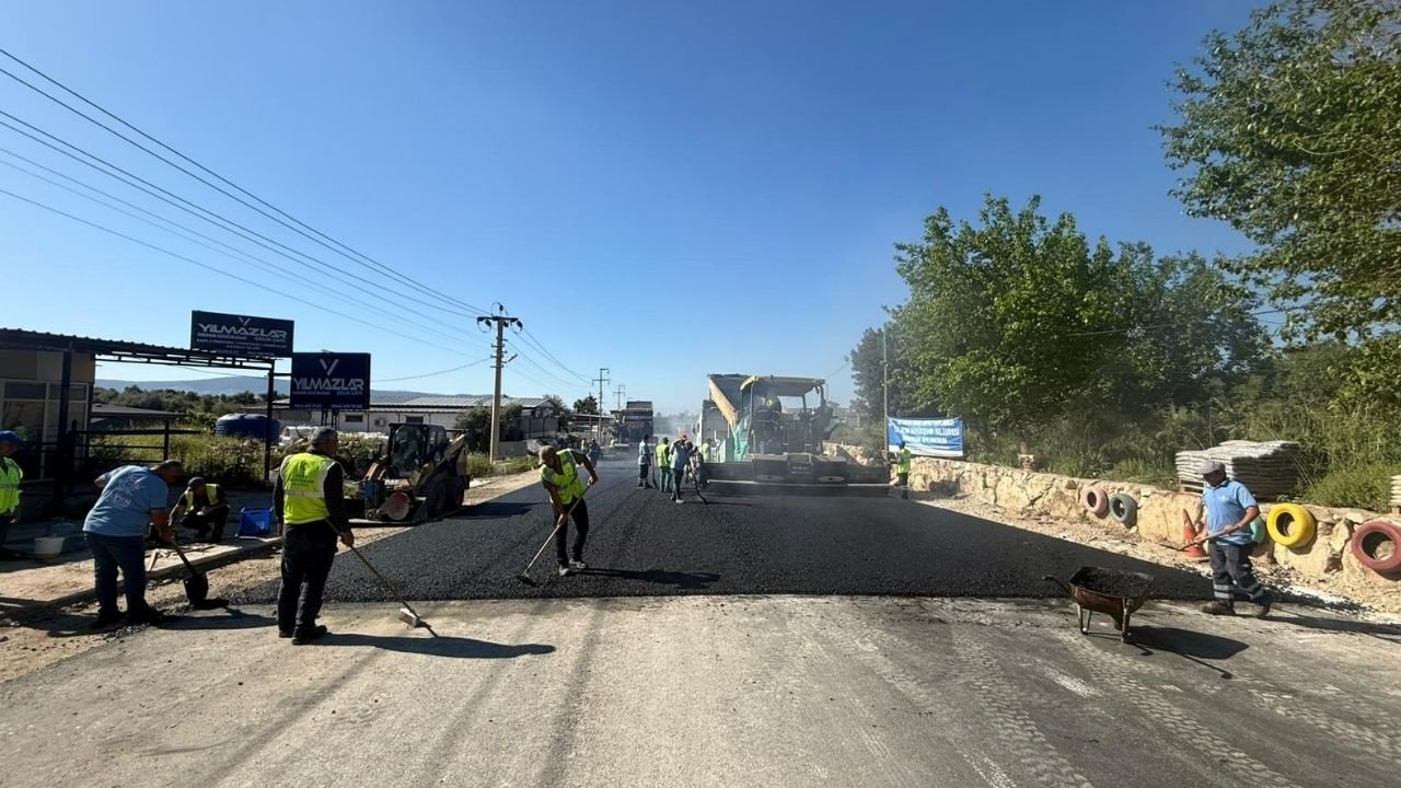 Aydın’da Yol Çalışmaları Hız Kesmeden Sürüyor3