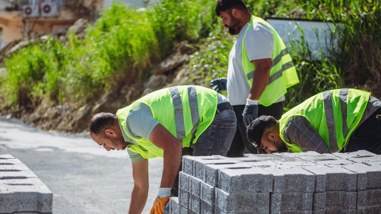 Aydın’da Yol Mesaisi Hız Kesmiyor3