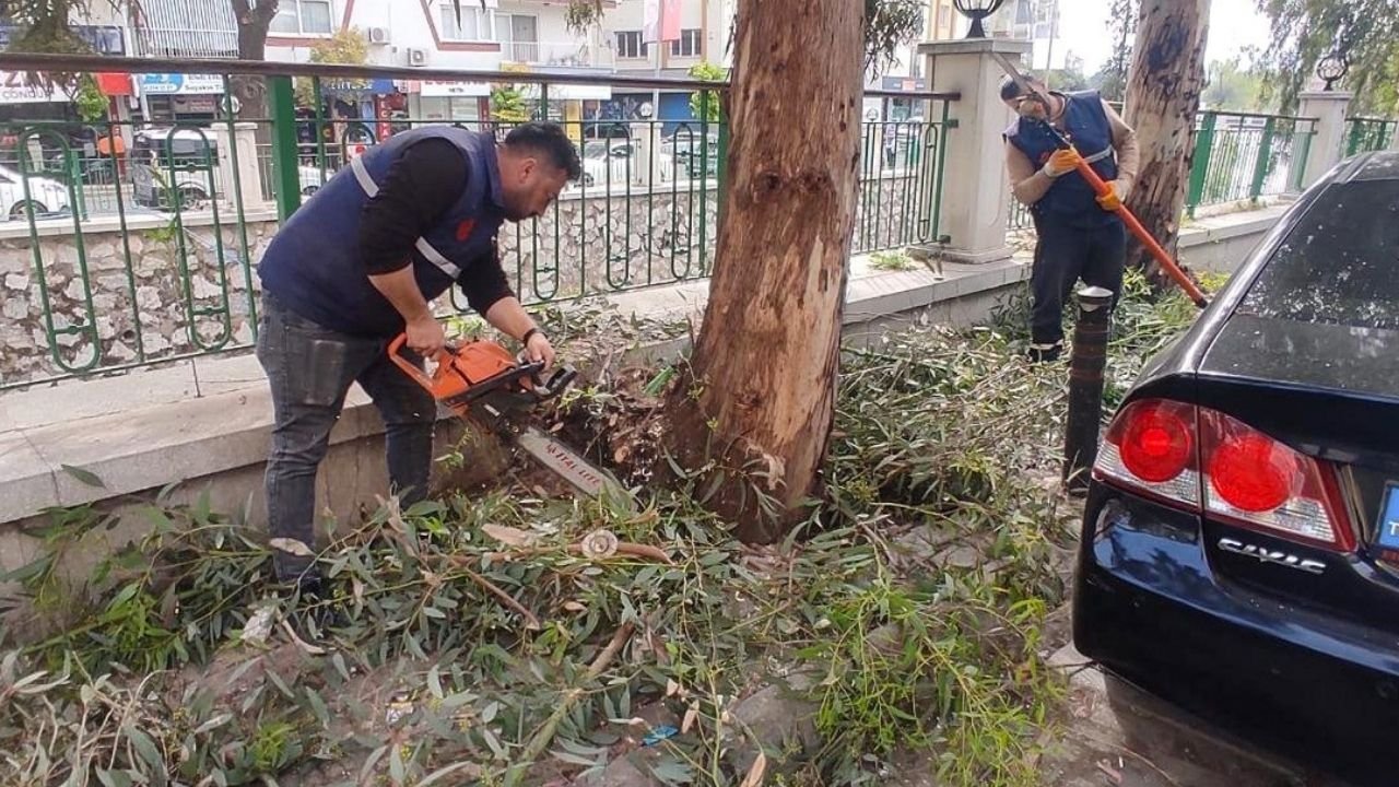 Başkan Anıl Yetişkin’den Efeler’in Dört Bir Yanında Yoğun Mesai2