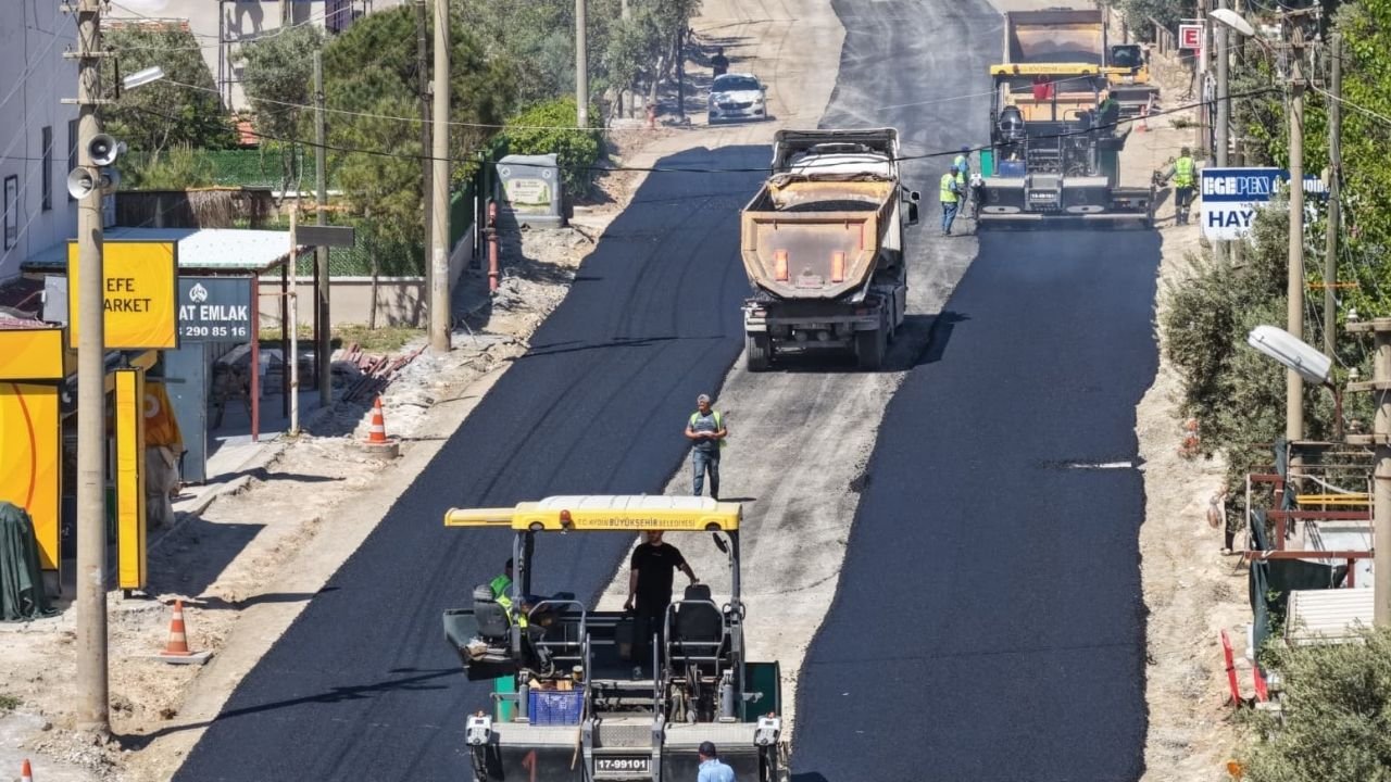 Büyükşehir, Akbük’te Asfalt Ve Kaldırım Yenileme Çalışmalarını Sürdürüyor3