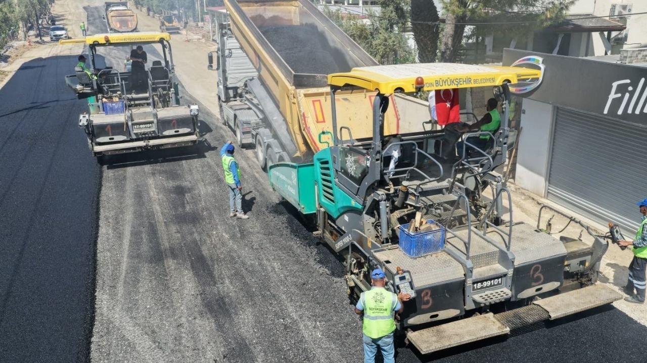 Büyükşehir, Akbük’te Asfalt Ve Kaldırım Yenileme Çalışmalarını Sürdürüyor33