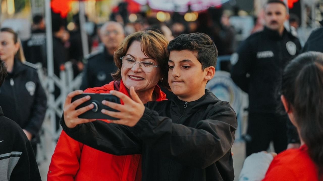 Didim’de 23 Nisan Coşkusu Kente Yayıldı